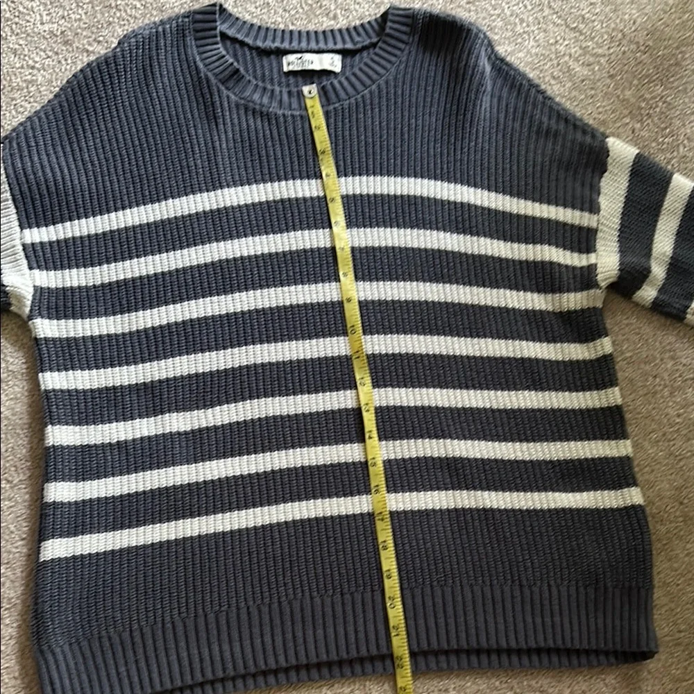 Hollister Women’s Striped Sweater - Gray and White - Size Small - Picture 6 of 7